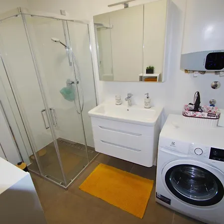 Modern By Interhome Апартаменты Пула