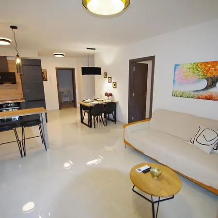 Апартаменты Modern By Interhome *
